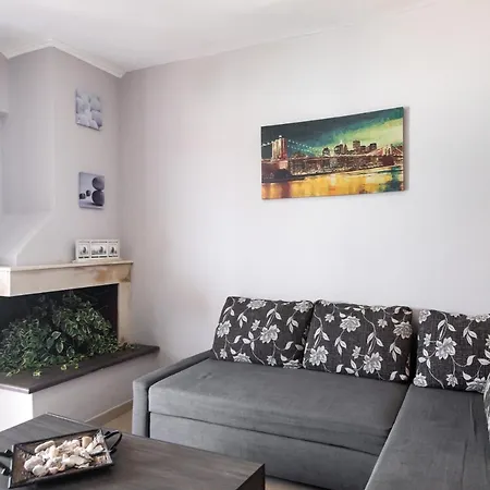 Апартаменты Summer Breeze Pondi