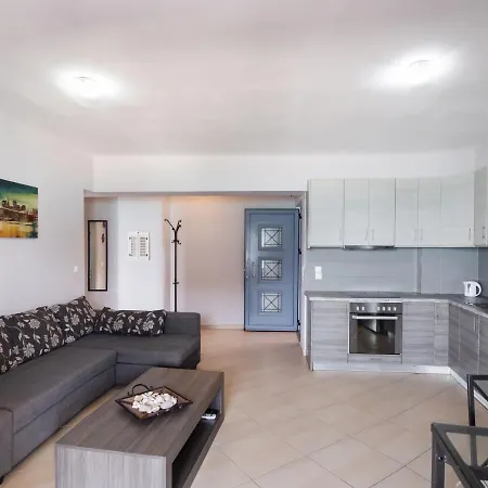 Апартаменты Summer Breeze Pondi